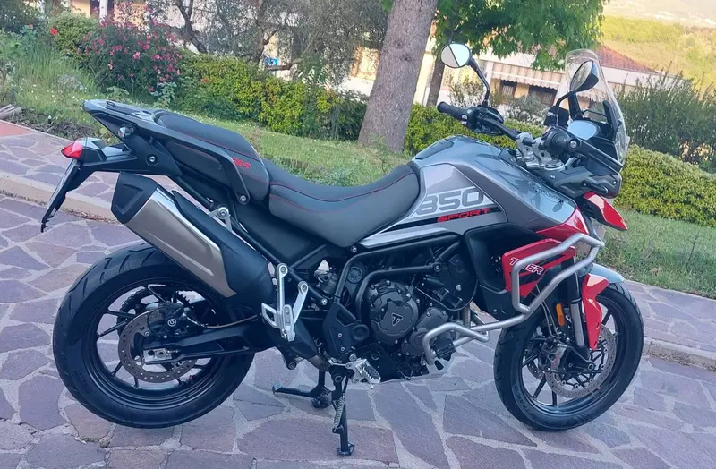 Triumph Tiger 850 Sport (2021 - 25) (2)