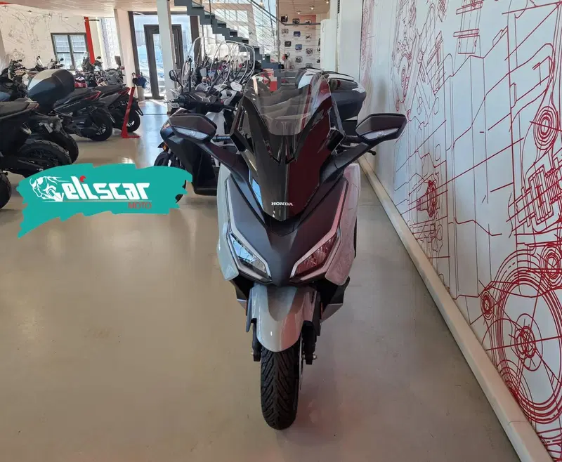Honda Forza 350 (2025 - 26) (3)