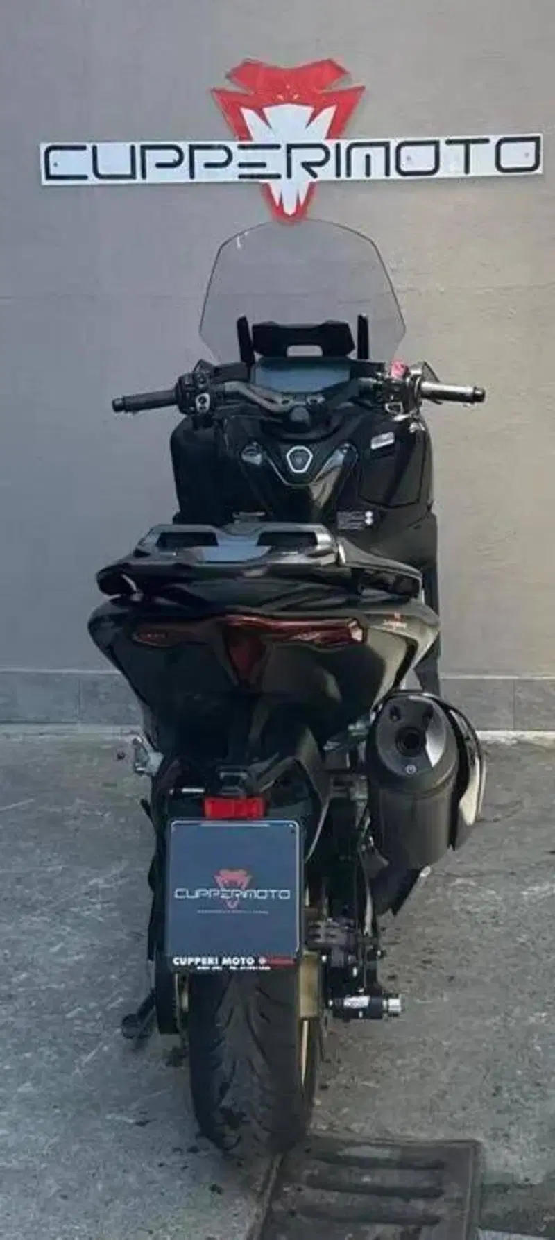 Yamaha T-Max 560 Tech Max (2022 - 24) (2)