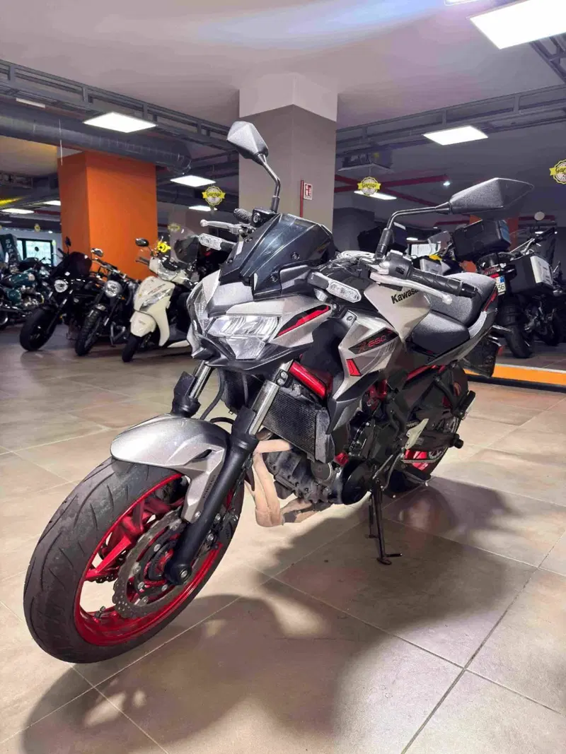 Kawasaki Z 650 (2021 - 24) (3)