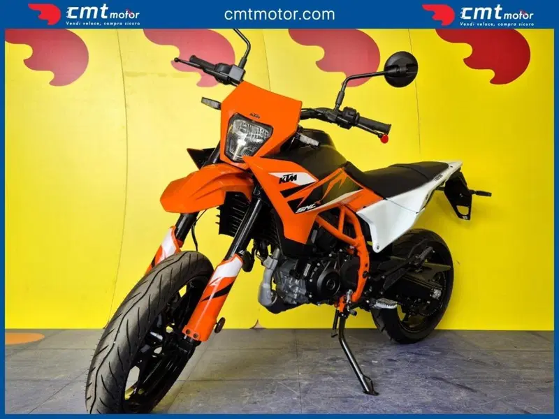 KTM 125 SMC R (2025 - 26) (2)