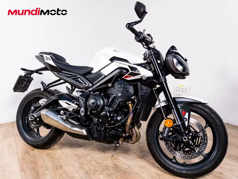 Triumph Street Triple 765 R (2023 - 26) (2)
