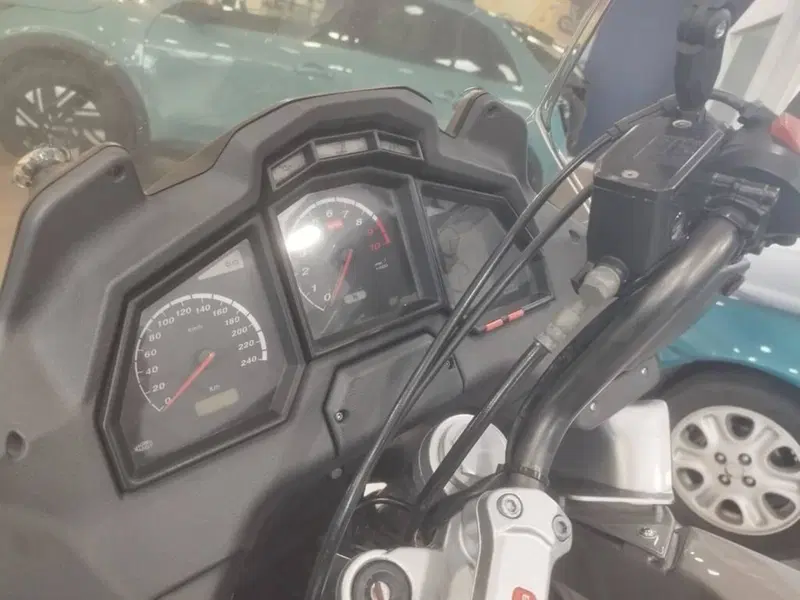 Aprilia Caponord ETV 1000 (2001 - 04) (3)