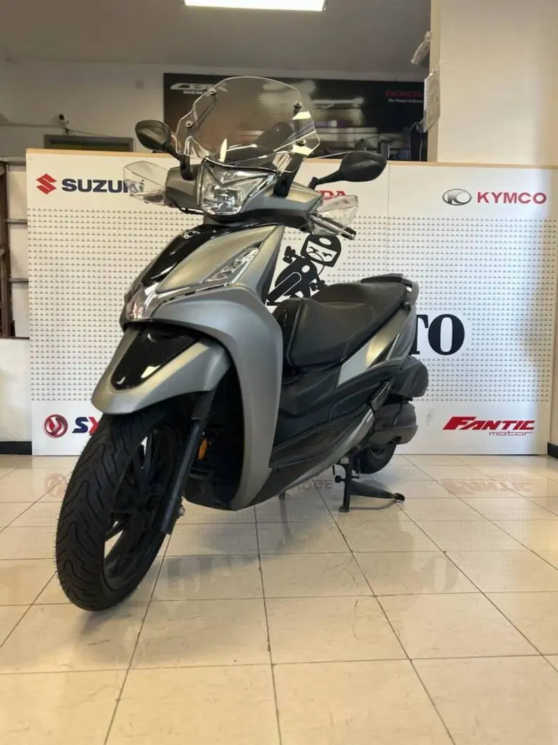 Kymco Agility 300i (2021 - 25) (3)