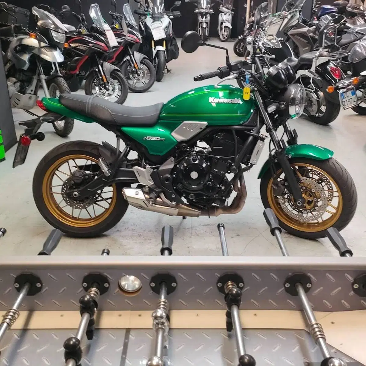 Kawasaki Z 650 RS (2022 - 24) (2)