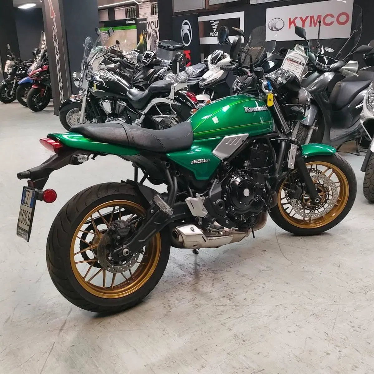 Kawasaki Z 650 RS (2022 - 24) (3)