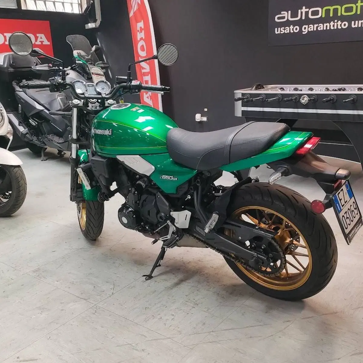 Kawasaki Z 650 RS (2022 - 24) (6)