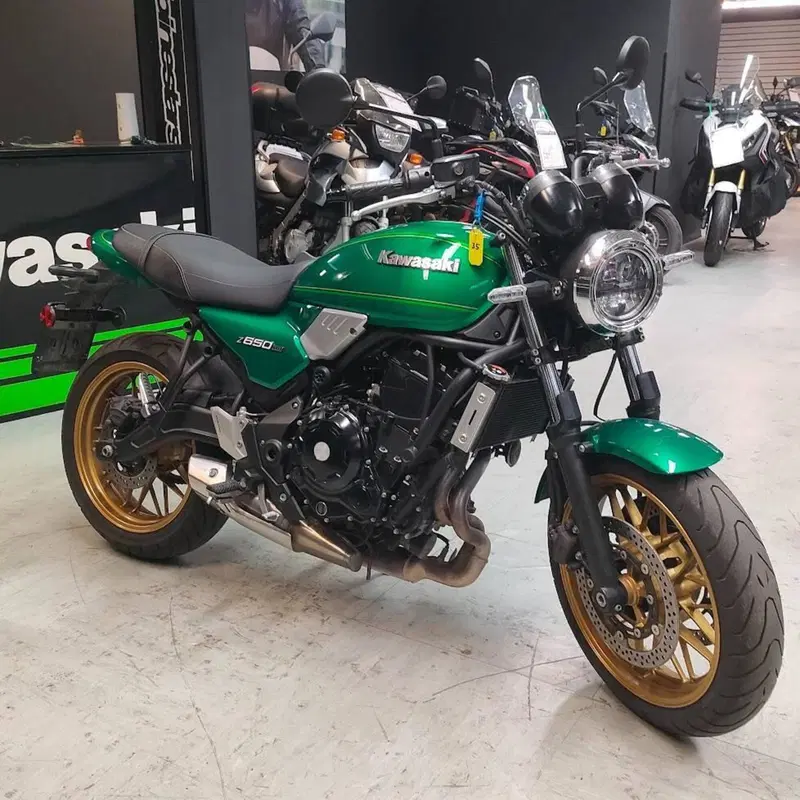 Kawasaki Z 650 RS (2022 - 24) (7)