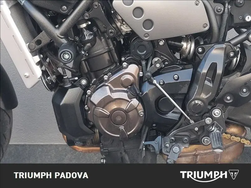 Yamaha XSR 700 ABS (2016 - 20) (8)