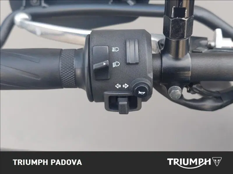 Yamaha XSR 700 ABS (2016 - 20) (12)