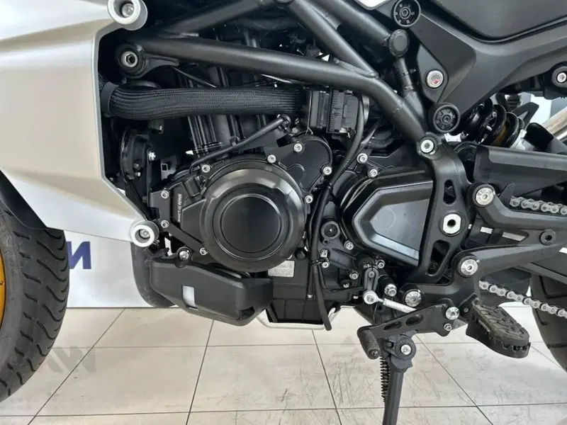 QJ Motor SRT 800 X (2023 - 24) (3)