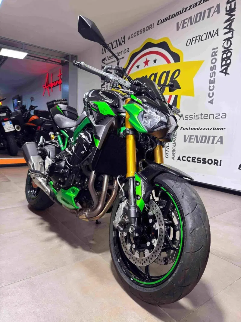 Kawasaki Z 900 SE (2025 - 26) (2)
