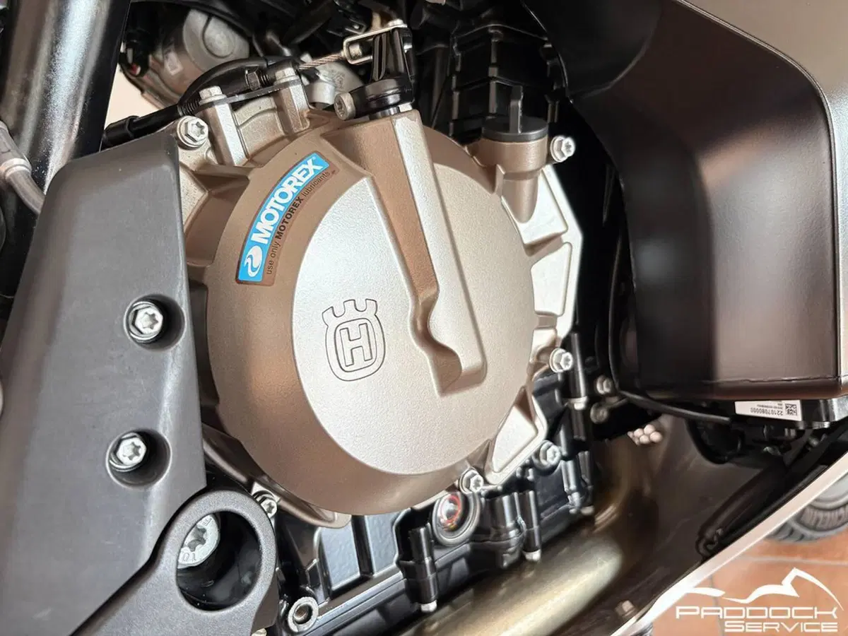 Husqvarna Norden 901 (2022 - 26) (11)