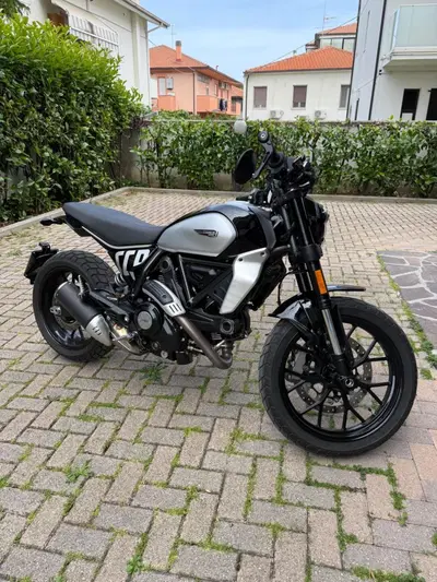 Ducati Scrambler 800 Icon (2023 - 24) usata