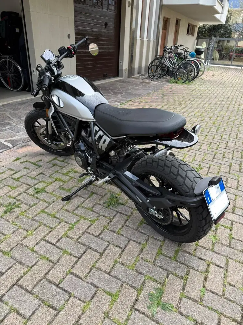 Ducati Scrambler 800 Icon (2023 - 24) (2)