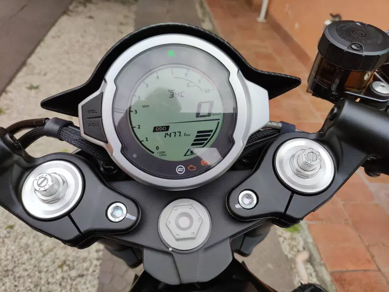 CFMOTO 700CL-X Sport (2022 - 26) (8)