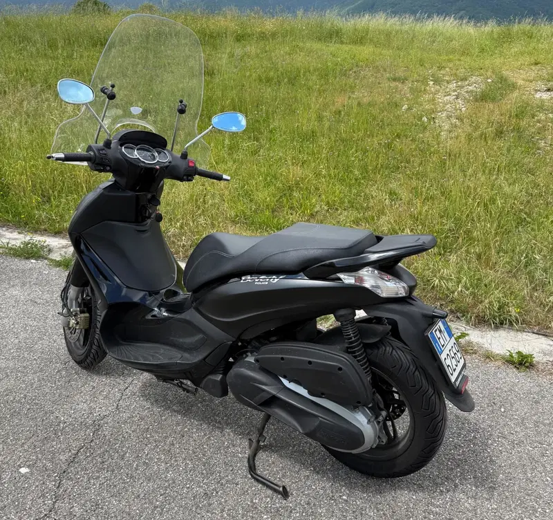 Piaggio Beverly 350 Police ABS-ASR (2018 - 20) (2)