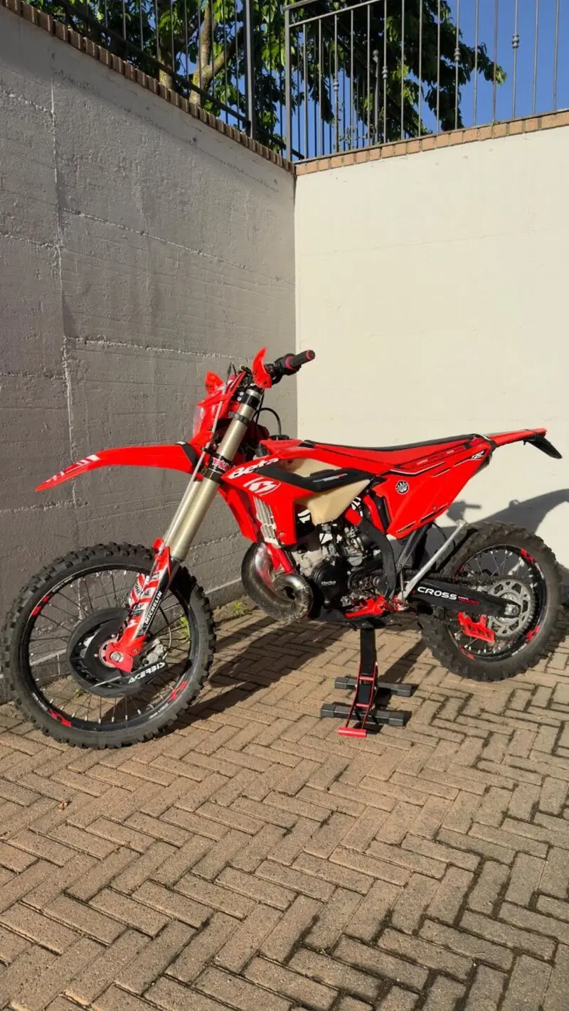 Betamotor RR 200 2T Enduro (2021) (2)