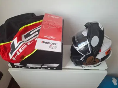 Casco LS2