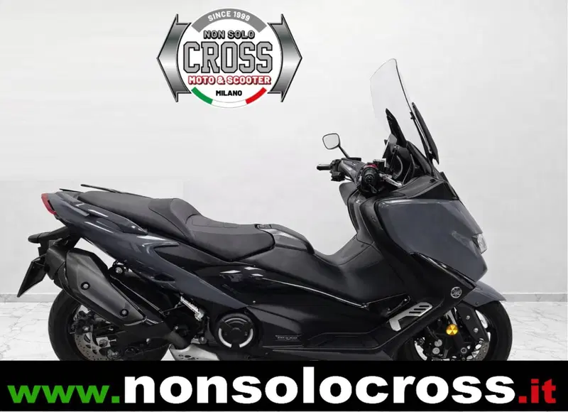 Yamaha T-Max 560 Tech Max (2021)