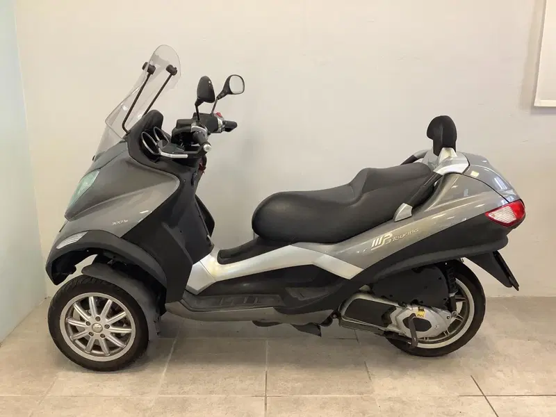 Piaggio MP3 300 Touring/LT (2011 - 13) (4)