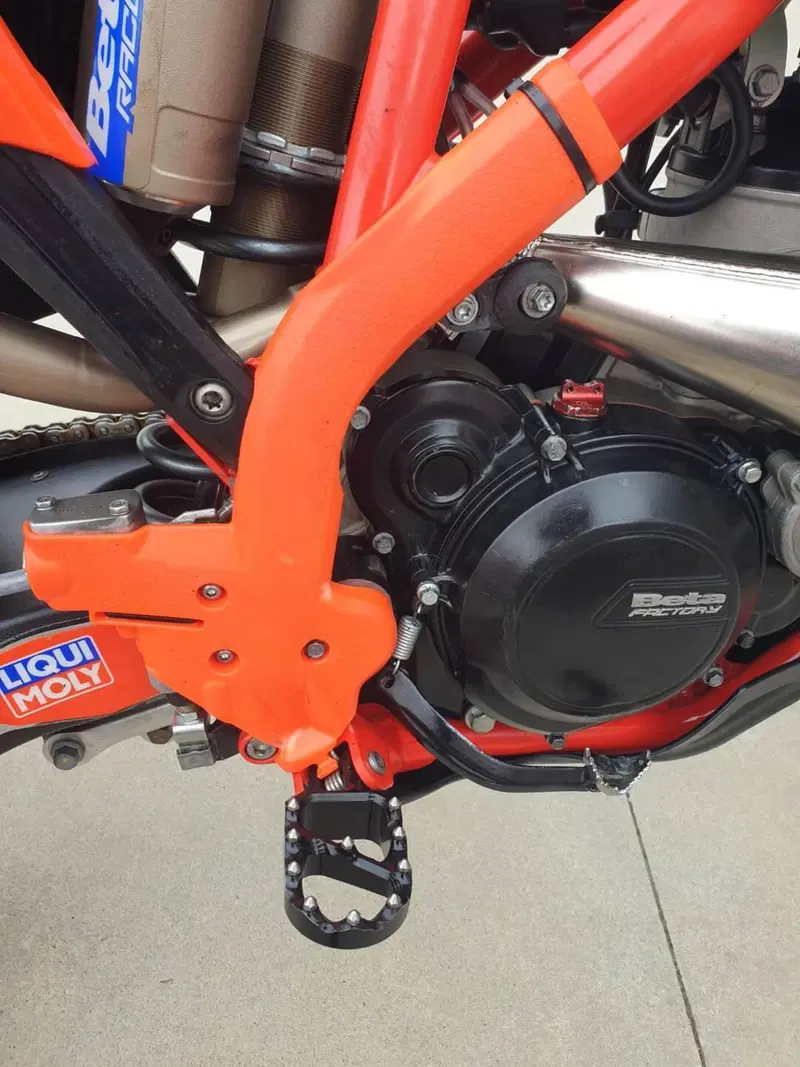 Betamotor RR 300 2T Enduro Race (2025) (7)