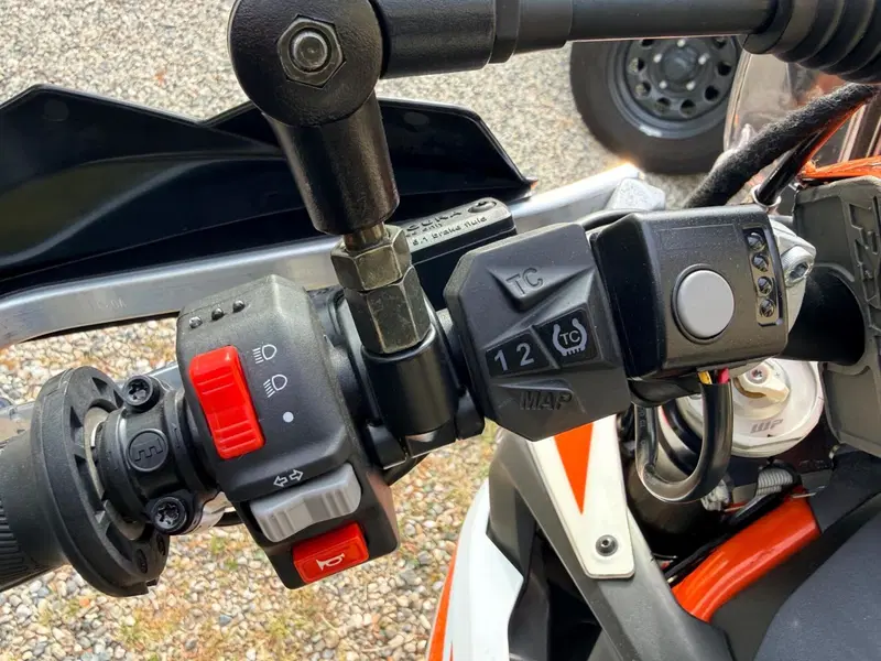 KTM 690 Enduro R (2019 - 20) (6)