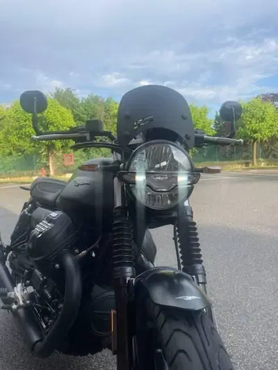 Moto Guzzi V7 Stone (2021 - 24) usata