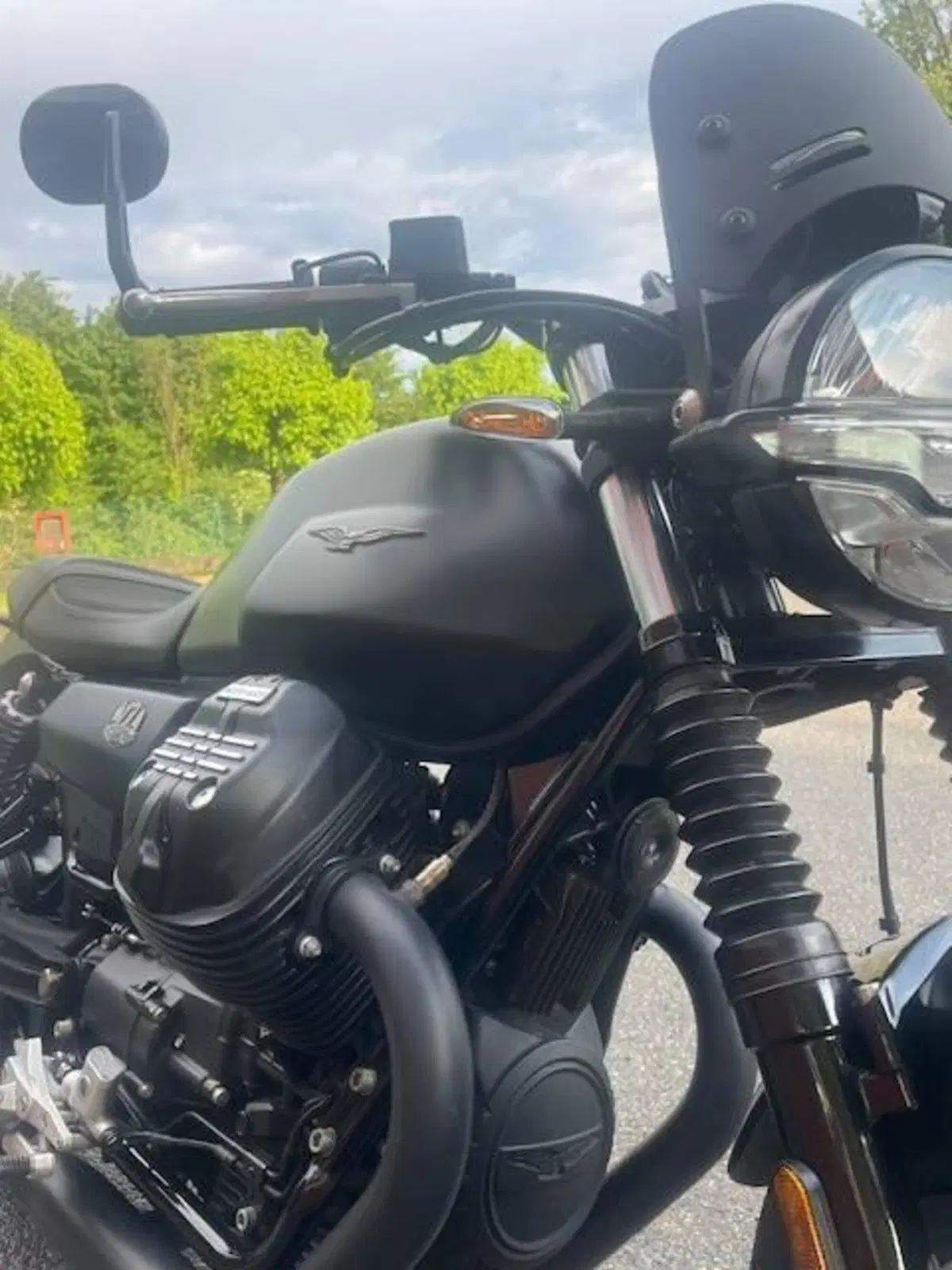 Moto Guzzi V7 Stone (2021 - 24) (4)