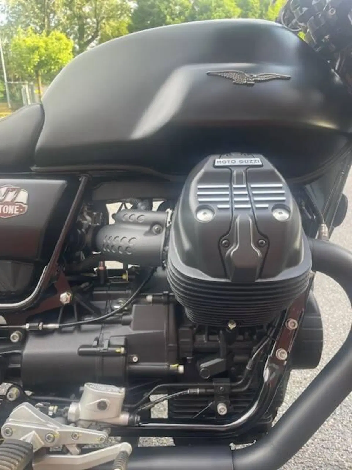 Moto Guzzi V7 Stone (2021 - 24) (5)
