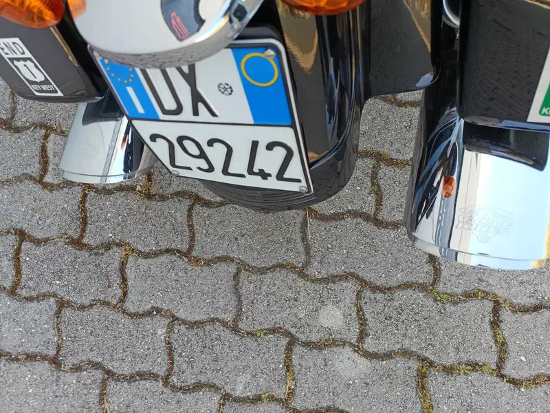 Harley-Davidson 1690 Street Glide (2011 - 13) - FLHX (8)
