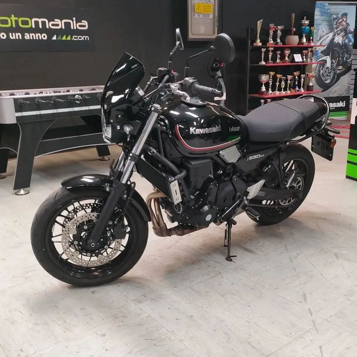 Kawasaki Z 650 RS (2022 - 24) (2)