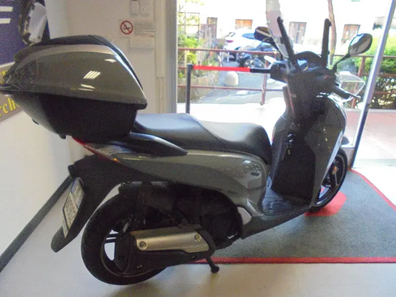 Honda SH 300 i Sport ABS (2018 - 20) (3)