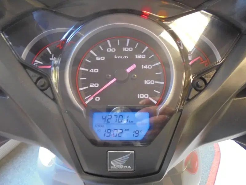 Honda SH 300 i Sport ABS (2018 - 20) (4)