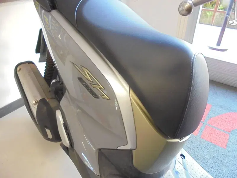 Honda SH 300 i Sport ABS (2018 - 20) (7)