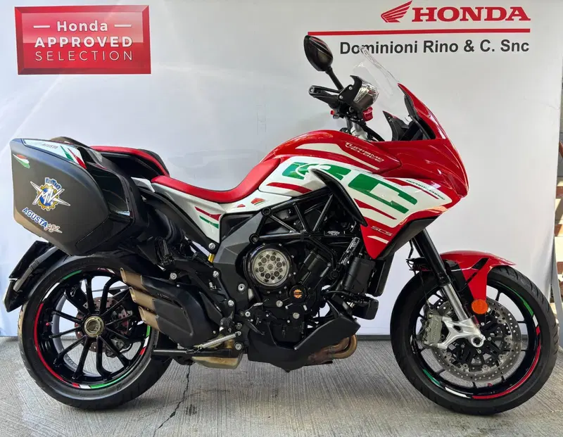 MV Agusta Turismo Veloce 800 RC SCS (2022 - 26) (3)