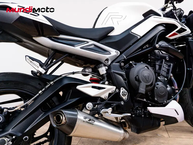 Triumph Street Triple 765 R (2023 - 26) (4)