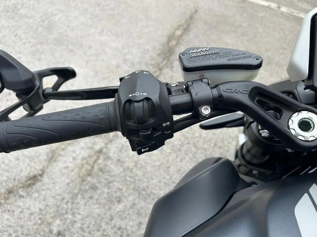 MV Agusta Dragster 800 RR (2018 - 20) (6)