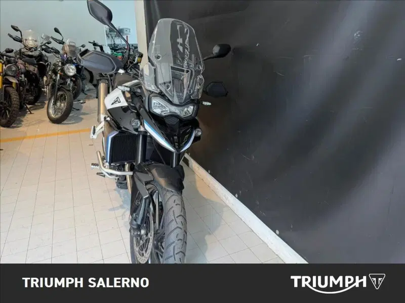 Triumph Tiger 900 Alpine Special Edition (2026) (4)