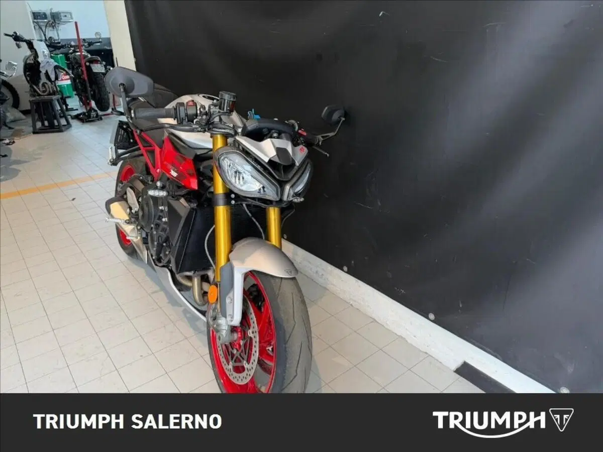 Triumph Street Triple 765 RX (2026) (4)