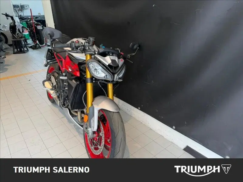 Triumph Street Triple 765 RX (2026) (4)
