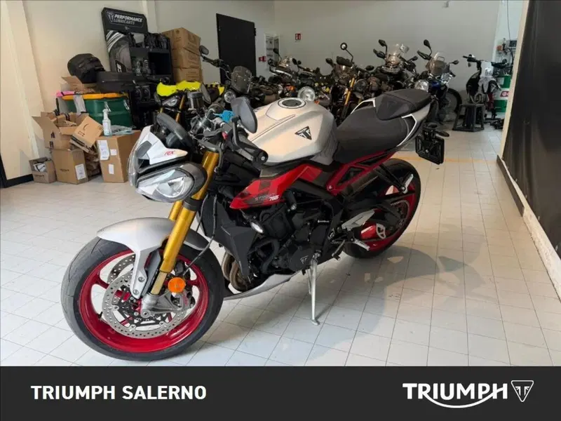 Triumph Street Triple 765 RX (2026) (6)