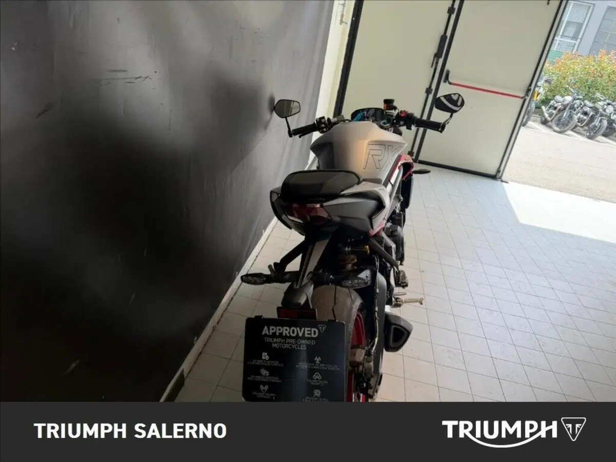 Triumph Street Triple 765 RX (2026) (5)