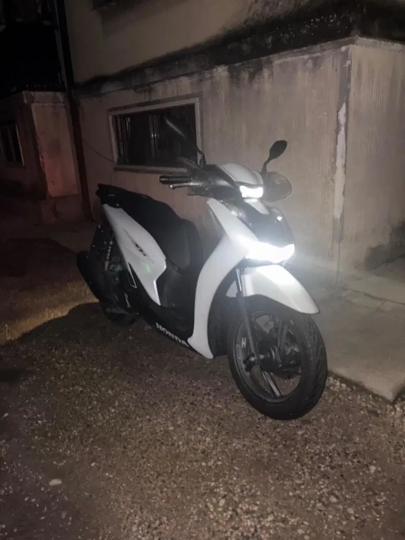 Honda SH 125i Sport (2024 - 25) (2)