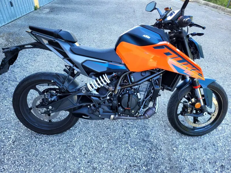 KTM 125 Duke (2024 - 25) (2)