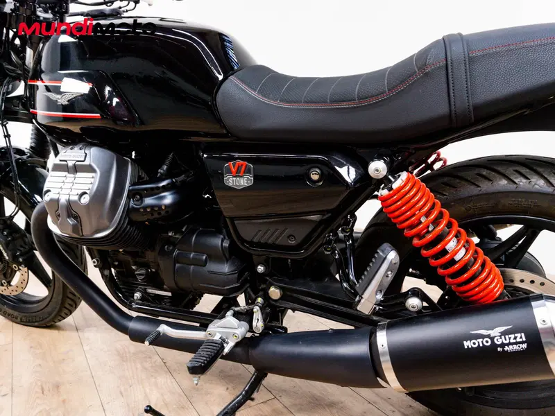 Moto Guzzi V7 850 Stone Special Abs (2021) (10)