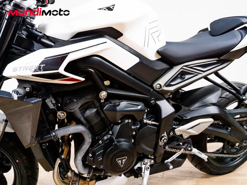 Triumph Street Triple 765 R (2023 - 26) (9)
