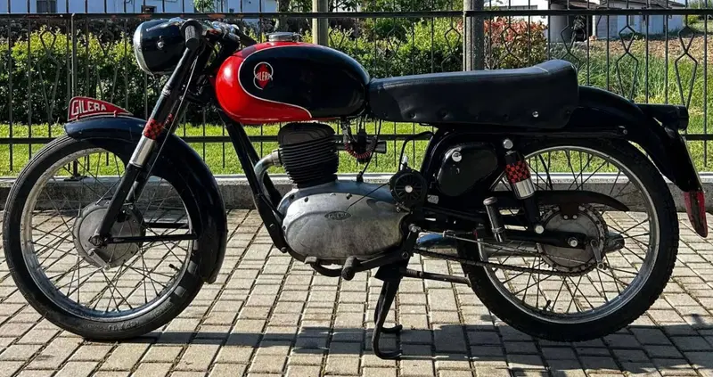 Gilera 150 sport (3)
