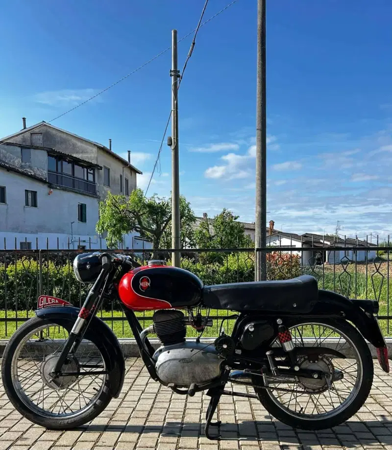 Gilera 150 sport (4)