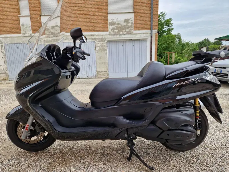 Yamaha Majesty 400 (2004 - 08)